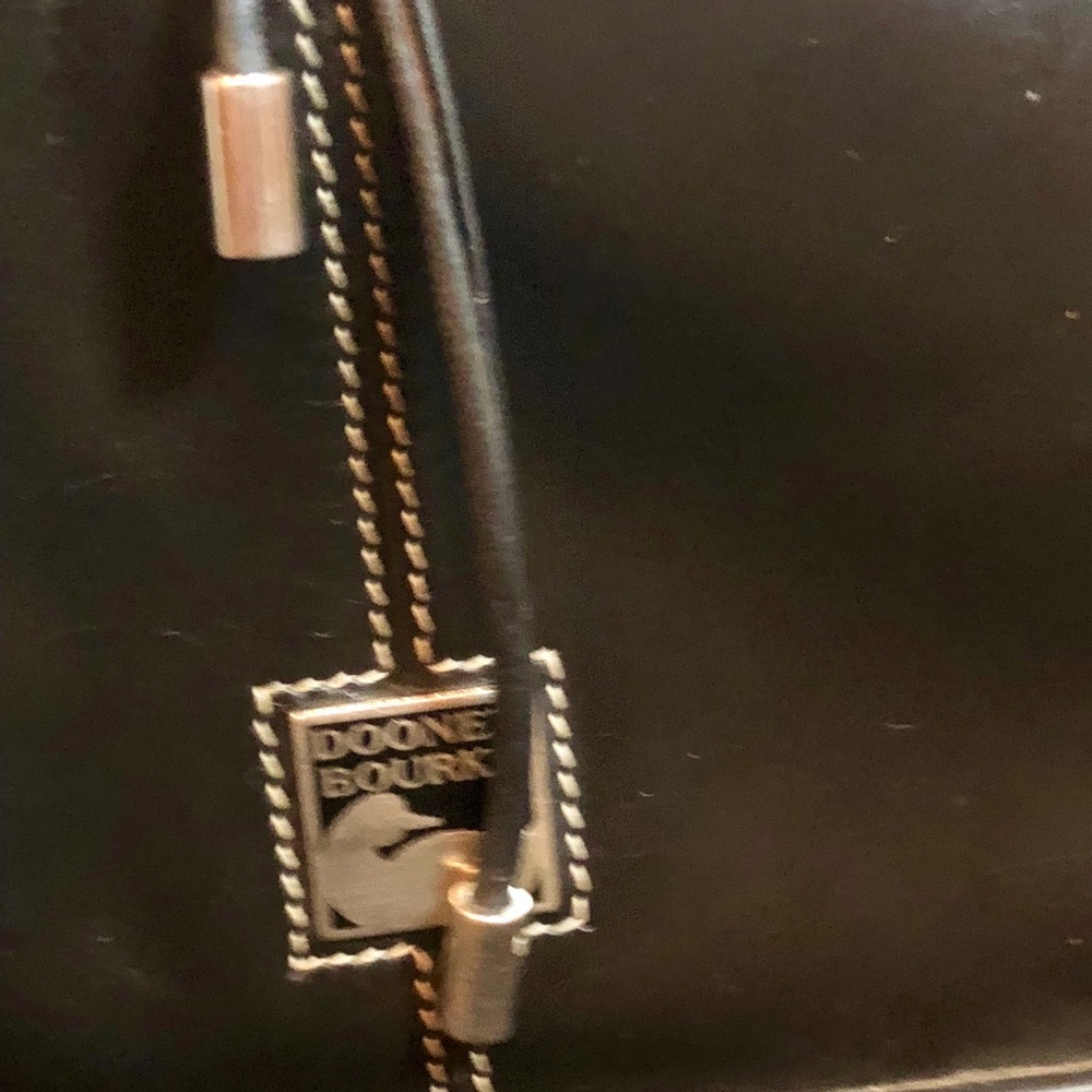 ❌SOLD❌.   Vintage Dooney and Bourke - Picture 2 of 8